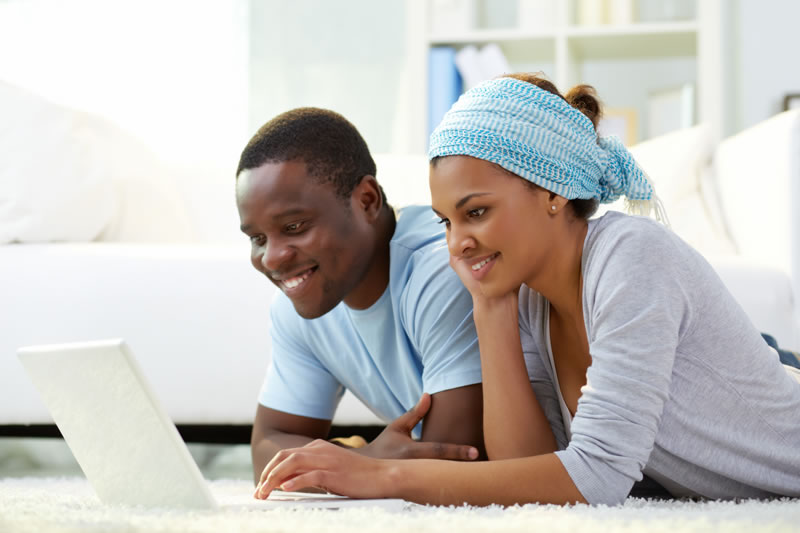 couple using digital banking